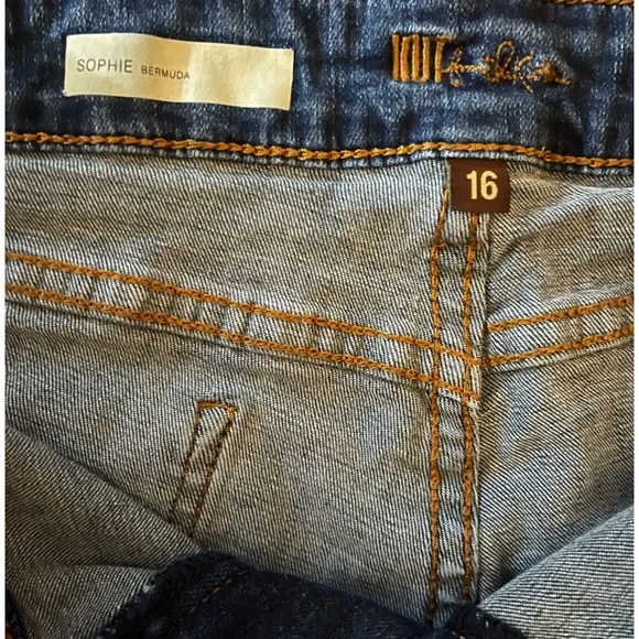 Kut from the Kloth Women's Burmuda "Sophie" Shorts, Sz 16 - Picture 3 of 3